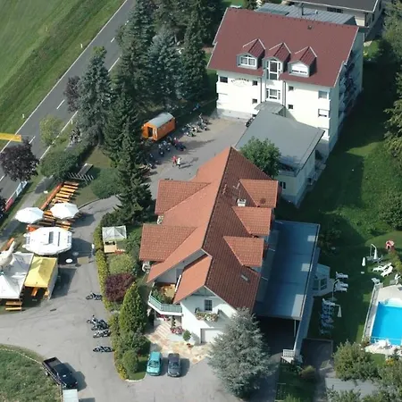 Haus Panorama 公寓 *